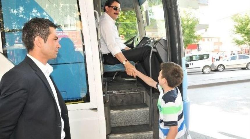 Cumhurbaşkanı Se&ccedil;ilen Erdoğan İ&ccedil;in Ke&ccedil;i&ouml;ren&rsquo;de Zafer Turu