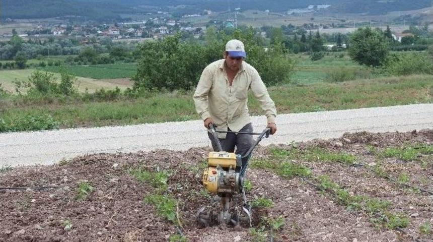 Osmaneli'de K&ouml;yl&uuml;lerin Yol Sevinci