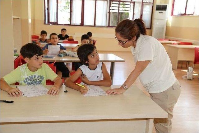 Yaz Okulu’nda Öğrenciler Hem Eğlendi Hem Bilgilendi