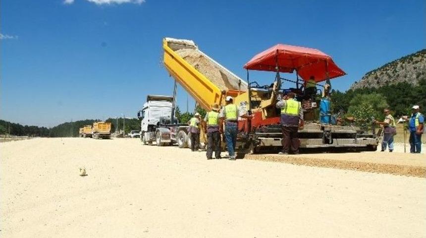 Denizli'de Kefe Yaylası Yolu Yenilendi