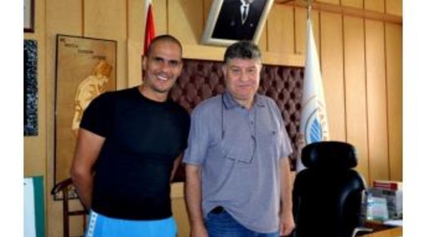 D&uuml;nya Rekortmeninden Başkan Şahin&rsquo;e Ziyaret