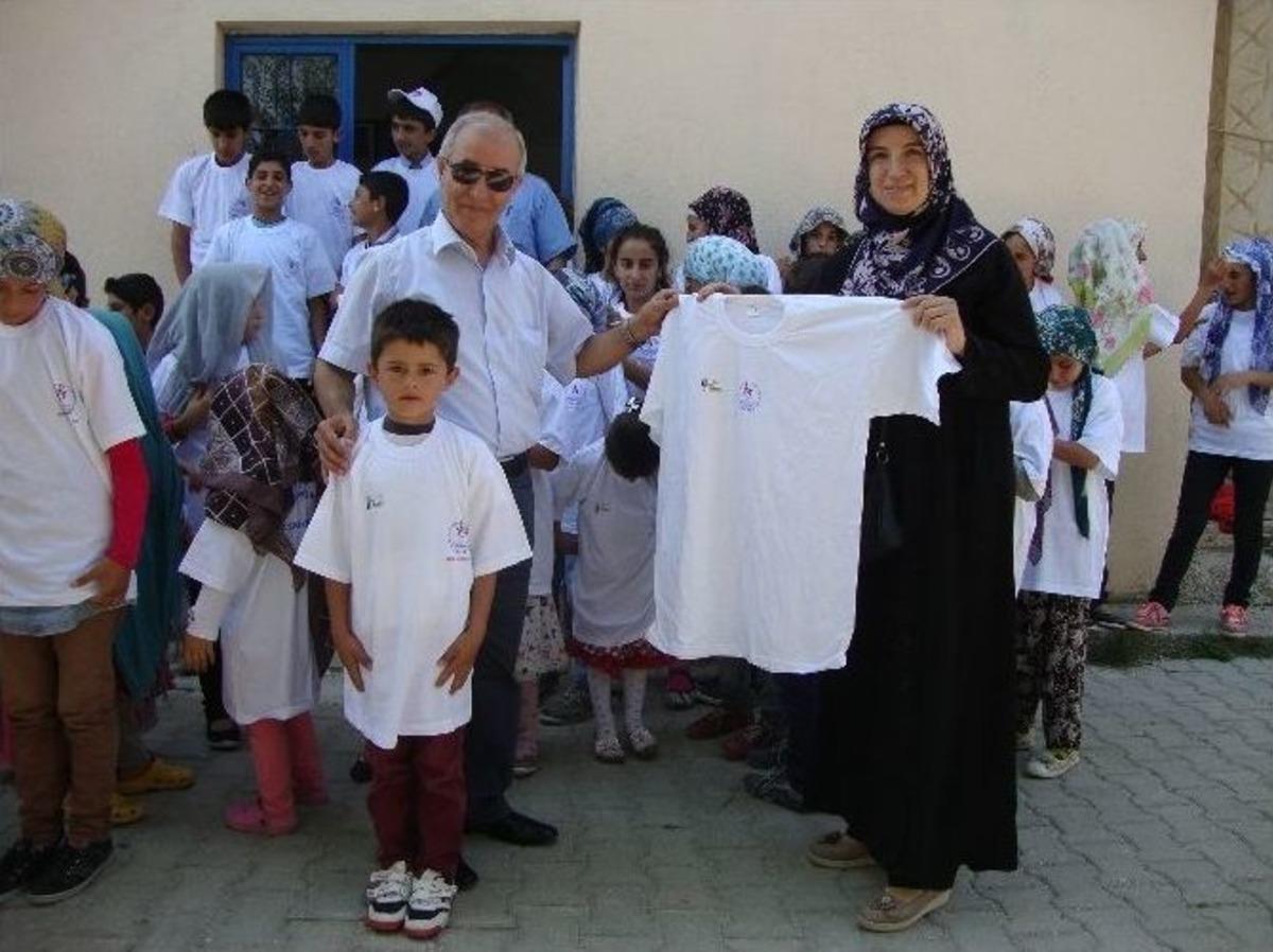 Spor İl M&uuml;d&uuml;r&uuml; Doyuk Kur&rsquo;an Kurslarını Ziyaret Etti