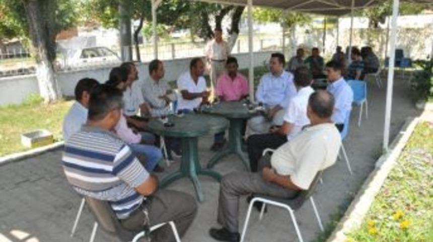 Başkan Ulaş Yurdakul, Hacıevhat Mahallesi&rsquo;ndeki Vatandaşları Ziyaret Etti