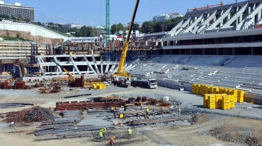 Vodafone Arena Stadı&rsquo;nın İnşaat &Ccedil;alışmaları S&uuml;r&uuml;yor