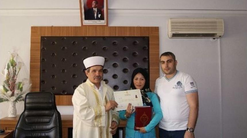 İslam&rsquo;ı Se&ccedil;ip &lsquo;hatice&rsquo; Oldu