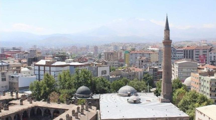 9 Asırlık Cami Kebir’in İlginç Hikayesi