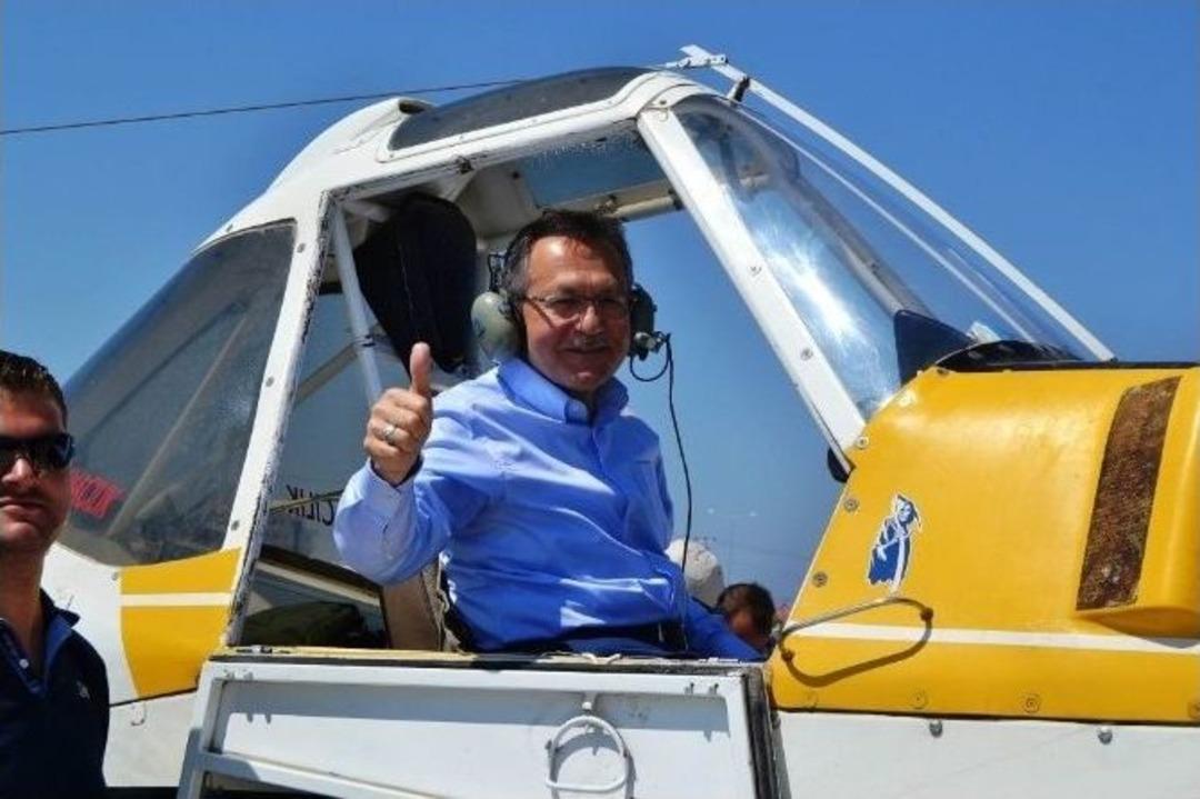 U&ccedil;akla İla&ccedil;lama Edremit K&ouml;rfezi&rsquo;nde Başladı