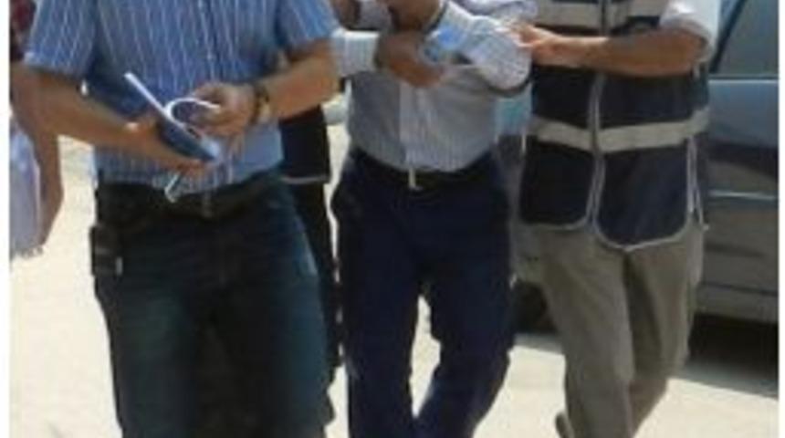 Sahte Kimlikle Telefon Almaya Kalkınca Yakalandı