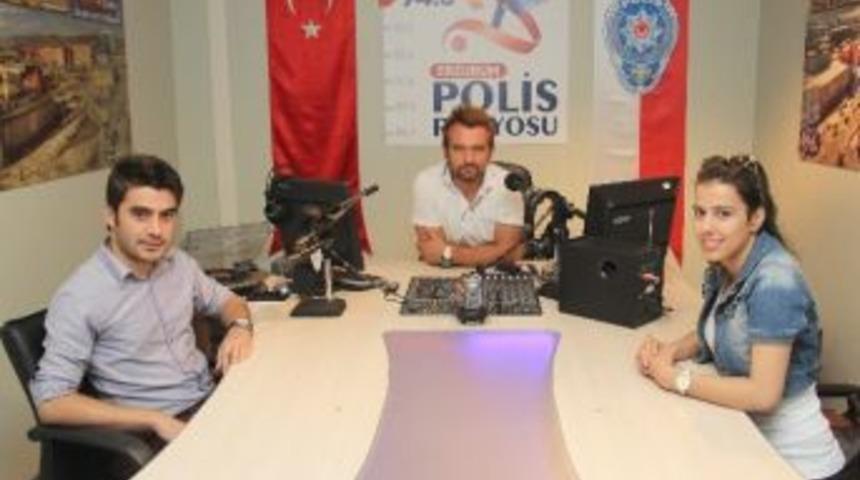 Polis Radyosunda &rsquo;&rsquo;kadına Y&ouml;nelik Şiddet Ve Nedenleri&rsquo;&rsquo; Konusu Ele Alındı