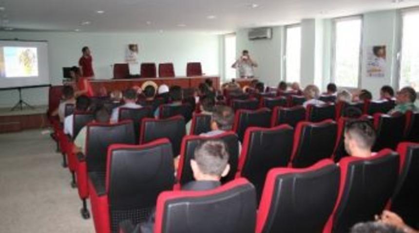 H&uuml;k&uuml;ml&uuml;lere &lsquo;ahlak&rsquo; Konferansı