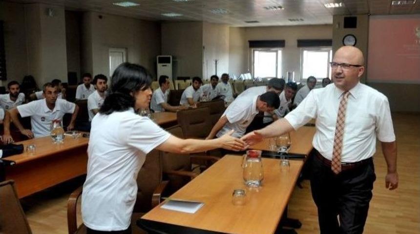 Tff&rsquo;nin &rsquo;grassroots C Antren&ouml;rl&uuml;k Kursu&rsquo; Afyonkarahisar&rsquo;da Başladı