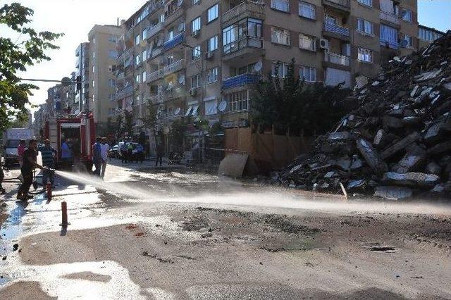 Yan Yatan Bina Yıkıldı (2) 2