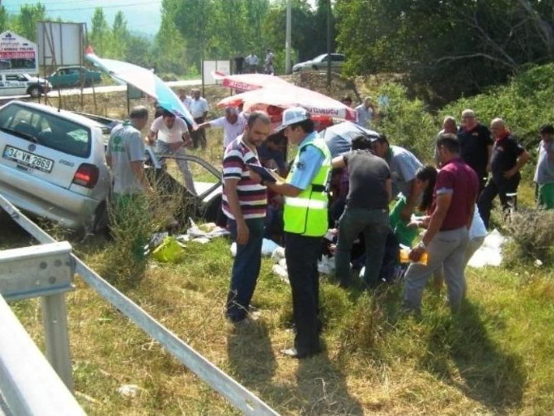 Sakarya&rsquo;da Trafik Kazası: 5 Yaralı