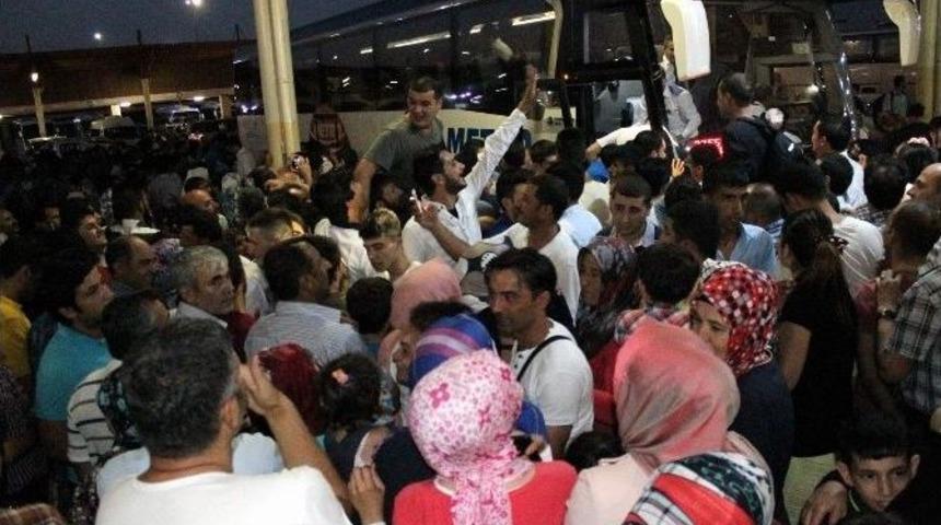 Gaziantep&rsquo;te Asker Uğurlaması Renkli G&ouml;r&uuml;nt&uuml;lere Sahne Oldu