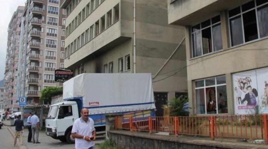 Kırılan Kapı Kilidi İle İnatlaşma Sona Erdi