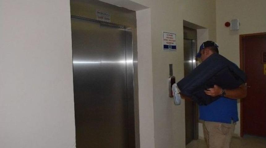 Kapaklı’da Asansörler Muayeneden Geçiriliyor