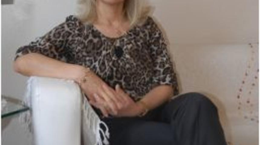 Dr. &Ouml;ztanrı&ouml;ver: "sosyal Paylaşım Sitelerine Olan Bağımlılık, Uyuşturucu Bağımlılığından Farksız"