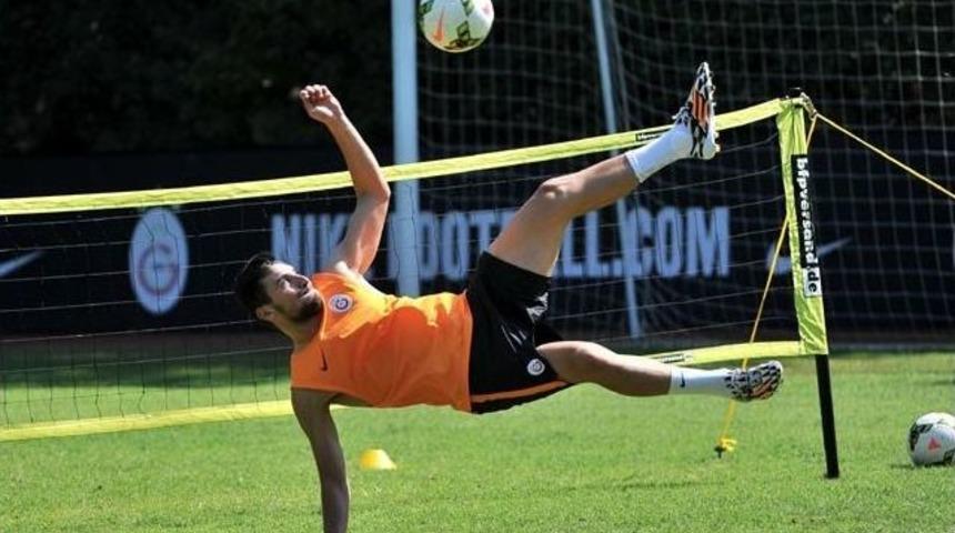 Galatasaray Yeni Sezon Hazırlıklarını S&uuml;rd&uuml;r&uuml;yor