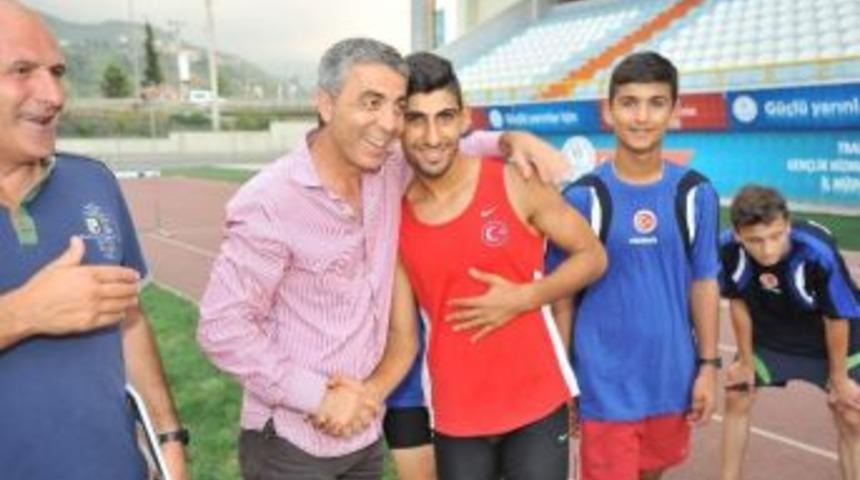 &lsquo;sessiz Şampiyonlar&rsquo;a Moral Ziyareti