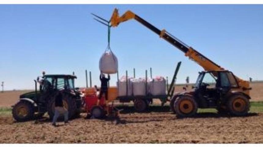 &Ouml;demiş Ovasında G&uuml;z Patatesi Ekimi Hareketliliği