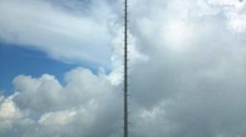 Spil’in Zirvesine Paratoner Montajları Yapıldı