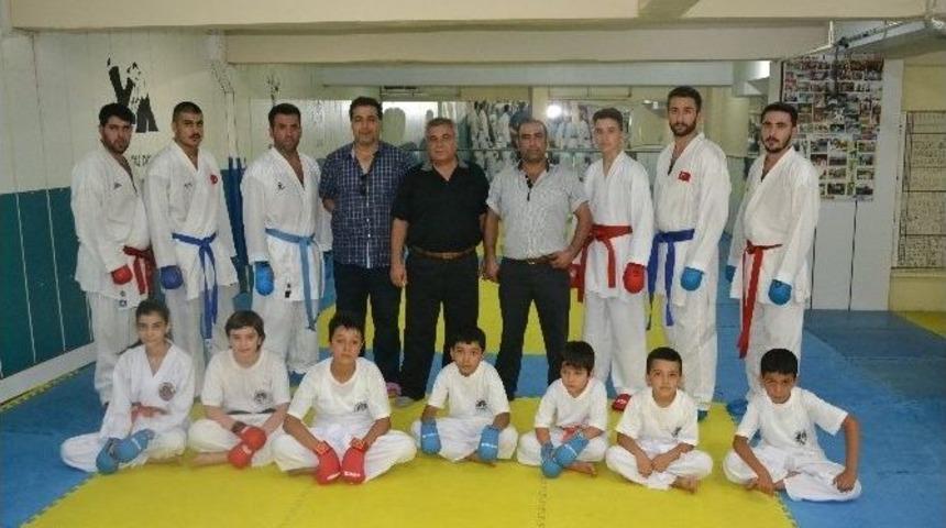 Karateciler, Şampiyona Hazırlıklarını Tamamladı