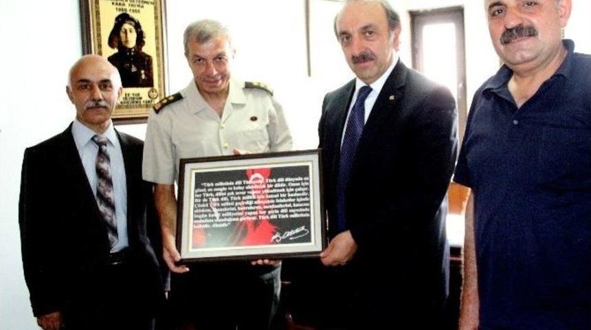 Erzurum Jandarma B&ouml;lge Komutanı T&uuml;mgeneral Batı&rsquo;dan Er-vak&rsquo;a Veda Ziyareti