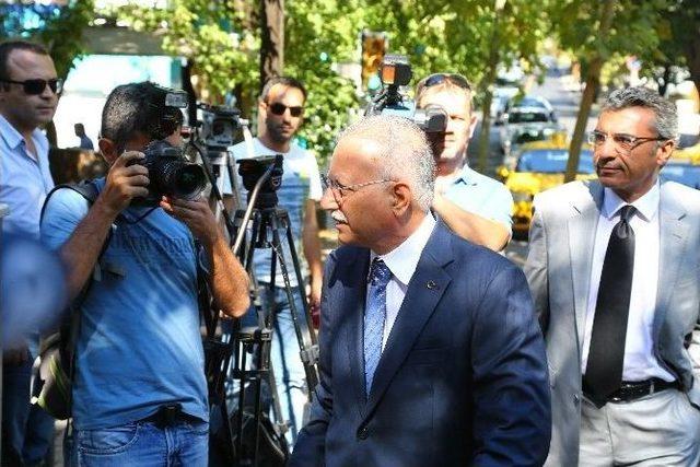 Bahçeli’den Ekmeleddin İhsanoğlu’na Ziyaret