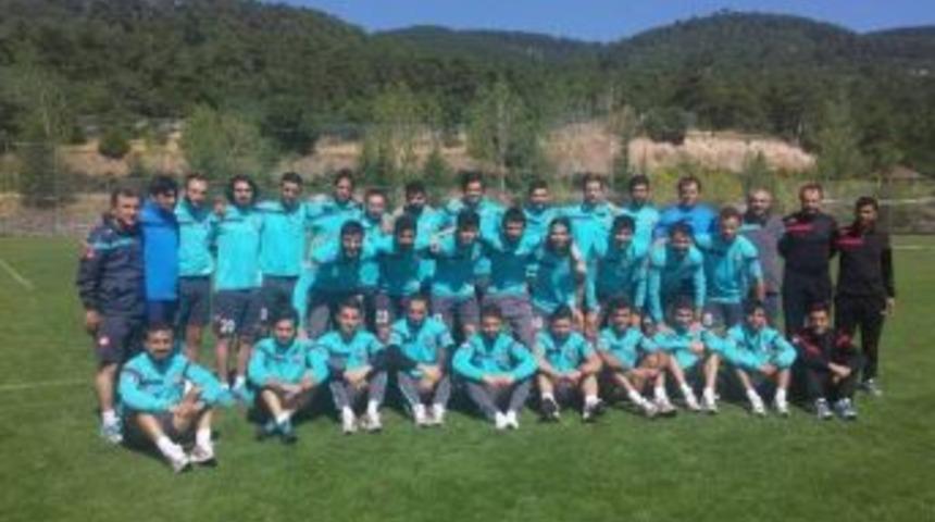 Diyarbakır B&uuml;y&uuml;kşehir Belediyespor Ortada Kaldı