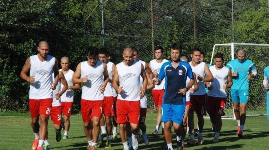 Dardanelspor Yeni Sezon Hazırlıklarını S&uuml;rd&uuml;r&uuml;yor