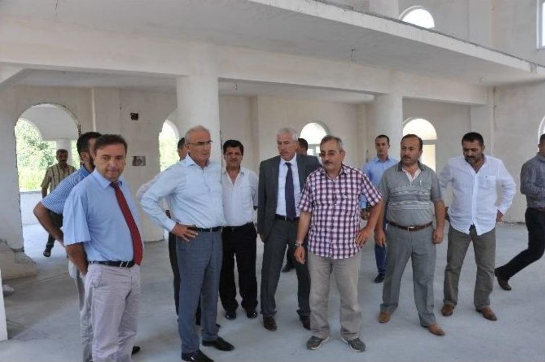 Başkan Yılmaz, Ala&ccedil;am Ve Yakakent&rsquo;te İncelemelerde Bulundu