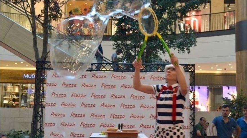 Piazza &Ccedil;ocuk Kul&uuml;b&uuml;&rsquo;nde Bubble Show