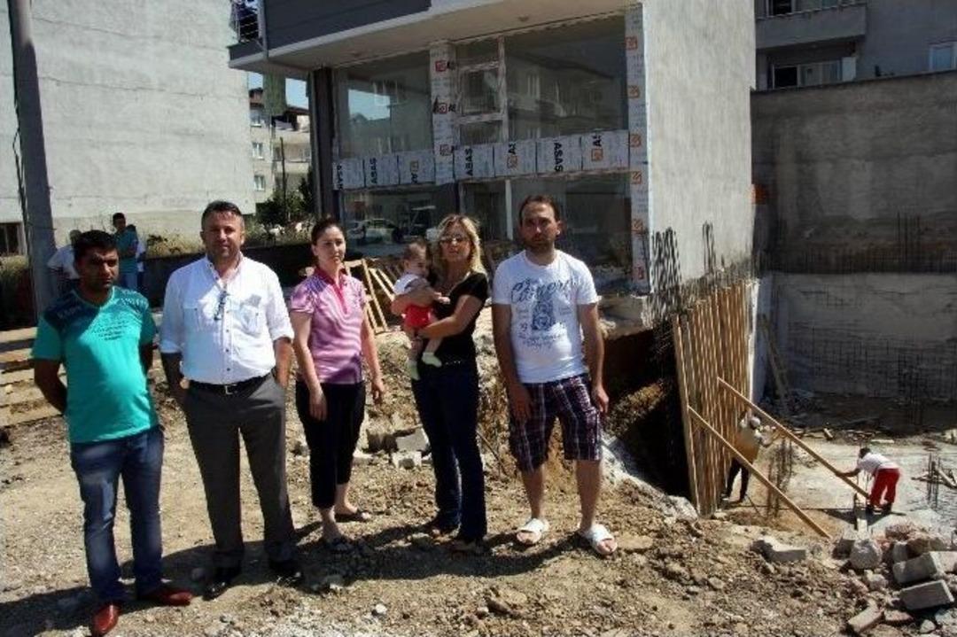 (&ouml;zel-haber) Bursa&rsquo;da Apartmanın Temeli &Ccedil;&ouml;kt&uuml;, 3 Aile &Ouml;l&uuml;mden D&ouml;nd&uuml;