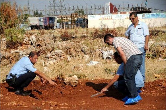 Polisi Alarma Ge&ccedil;iren "ş&uuml;pheli" Mezar 1