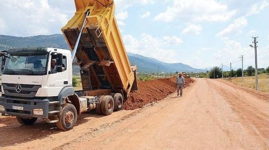 Çameli’nde Bozuk Asfaltlar Yenileniyor