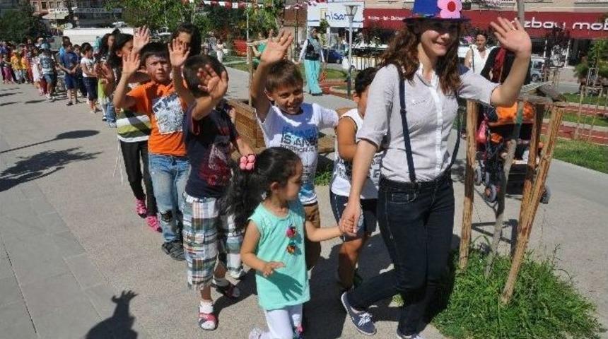 Yenimahalle Parkları Şenlendi