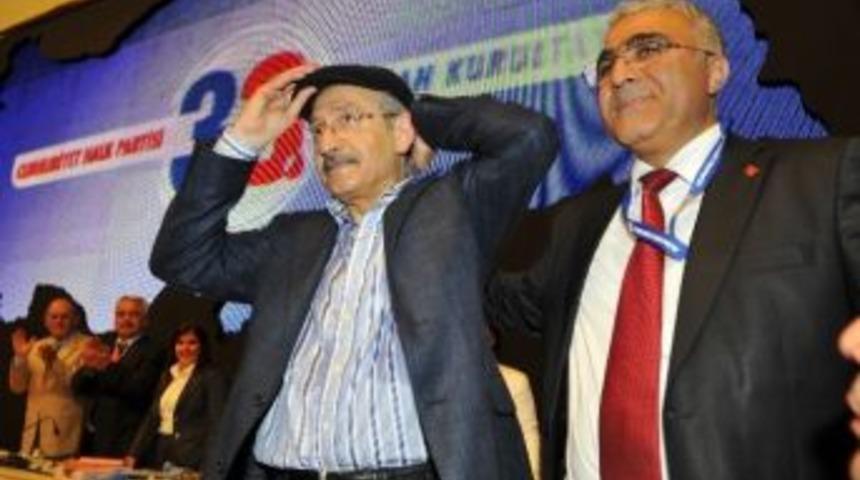 "ecevit Kasketi"ni Kılı&ccedil;daroğlu&rsquo;ndan Geri İstedi