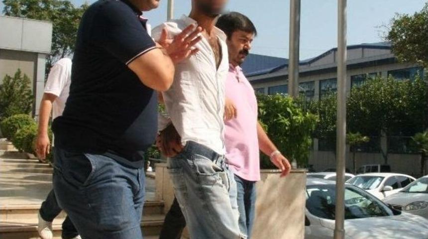 &Ouml;nce Kapka&ccedil; Sonra Bı&ccedil;ak Zoruyla Gasp