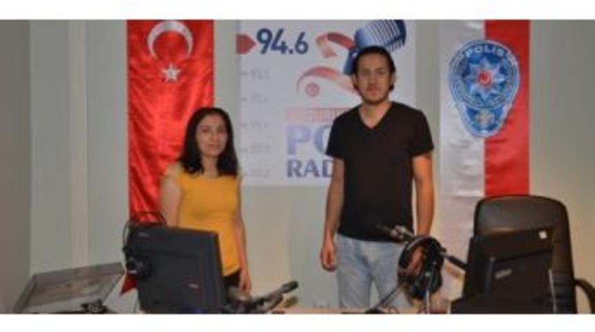 Erzurum Polis Radyosu Sağlığın Sesi Programında Gebelik &Ouml;ncesi Ve Sonrası Bakım Konusu Ele Alındı
