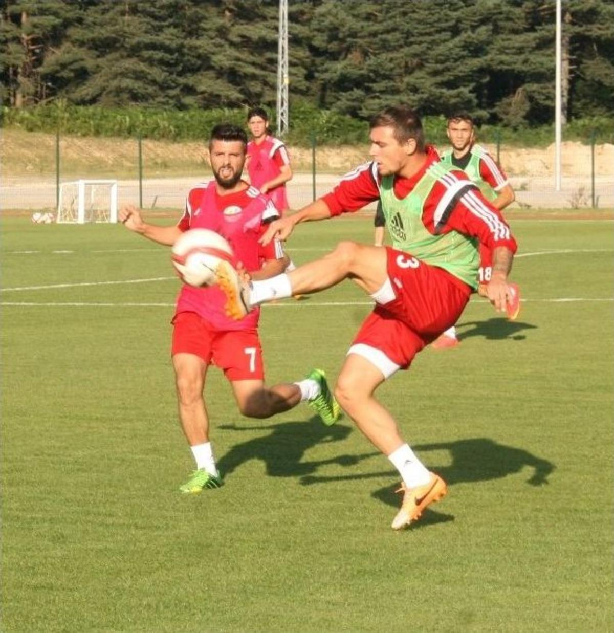 Şanlıurfaspor Topuk Yaylasında Enerji Depoluyor