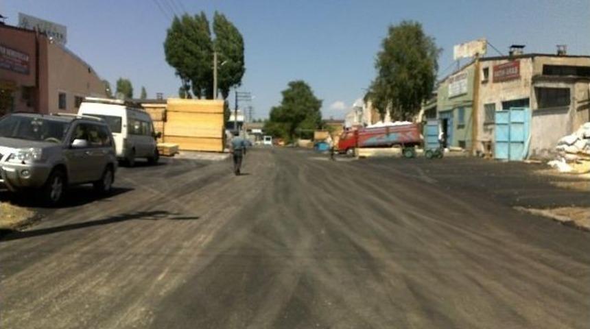 Kerestecilerden Başkan Korkut’a Asfalt Teşekkürü