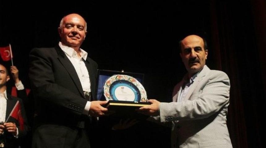 Konuk &Uuml;lke Dans&ccedil;ıları K&uuml;&ccedil;&uuml;k&ccedil;ekmecelilerle Buluştu