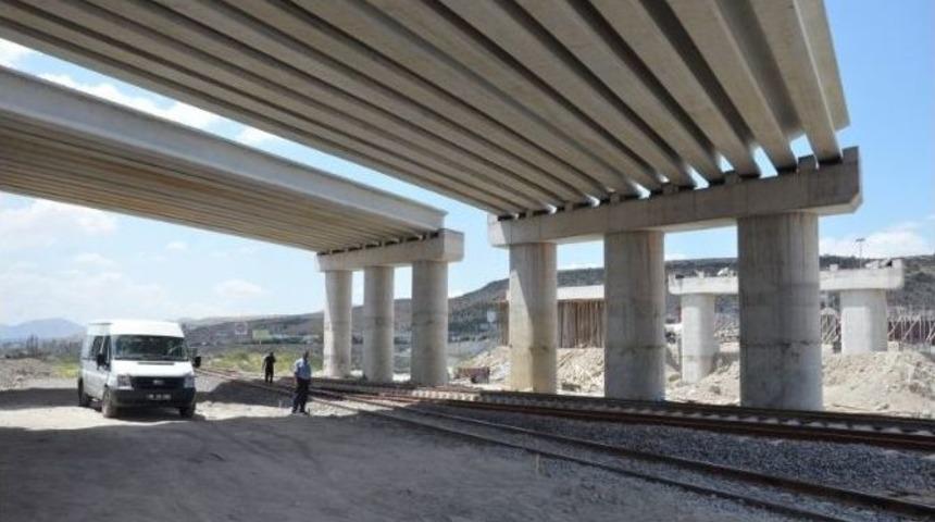 Boğaz K&ouml;pr&uuml; Projesi T&uuml;m Hızıyla S&uuml;r&uuml;yor