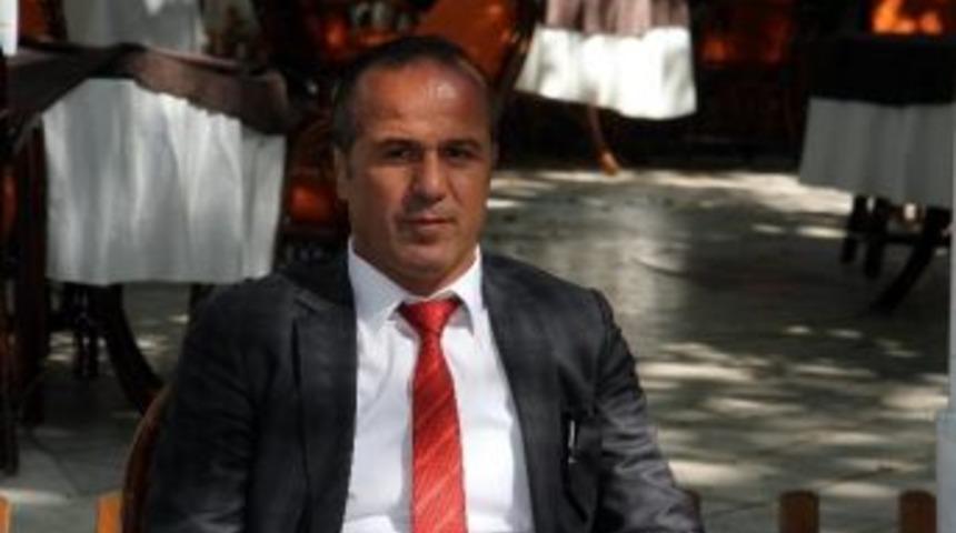 Yaşar Kale Buz Hokeyi Federasyonu Başkanlığına Aday Oldu