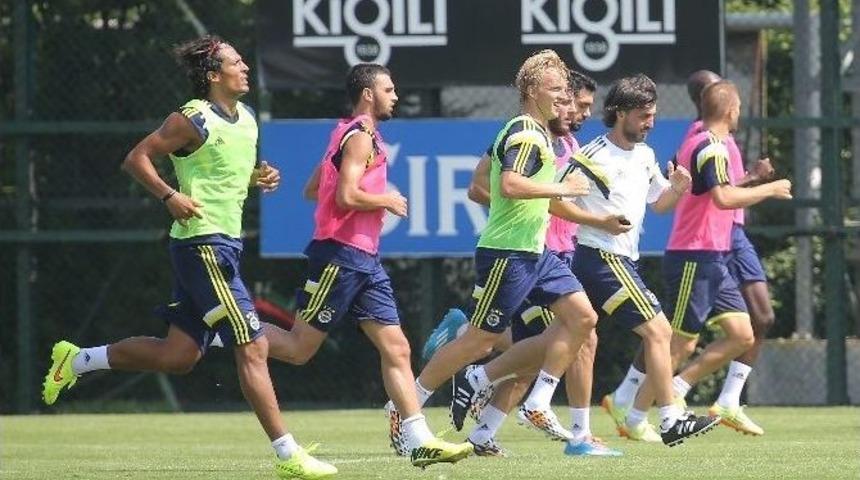 Fenerbah&ccedil;e Yeni Sezon Hazırlıklarını S&uuml;rd&uuml;r&uuml;yor