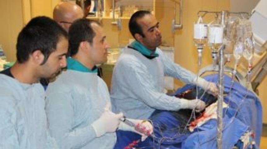 Tıkalı Damarları Retrograt Tekniği İle A&ccedil;ılıyor