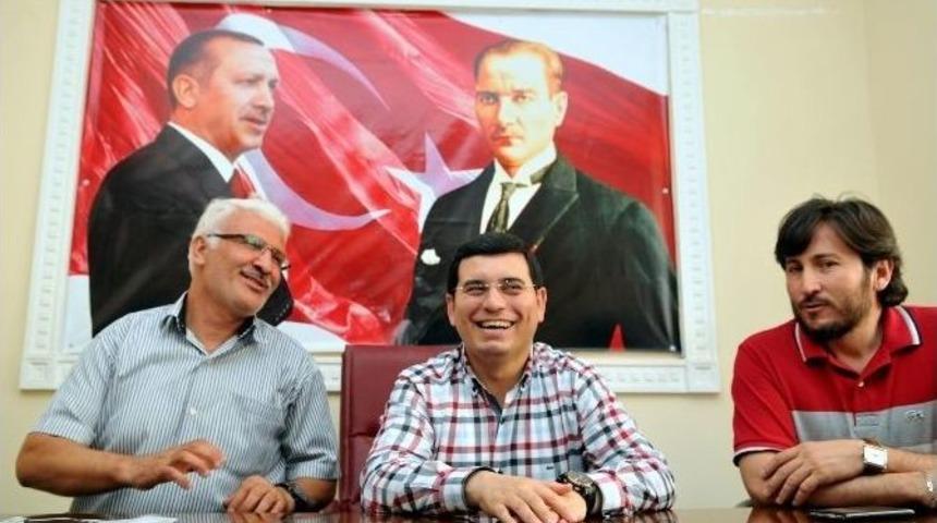 T&uuml;t&uuml;nc&uuml; Korkuteli&rsquo;nde Ziyaretlerde Bulundu