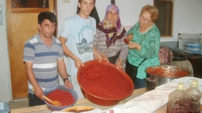 Sal&ccedil;a Makineleri Ev Hanımlarının İşini Kolaylaştırdı