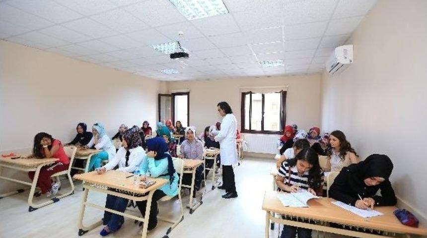 Bilgi Evleriyle Sınavlara Hazırlık