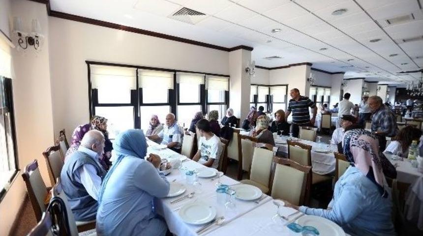 Esenler Belediyesi&rsquo;nden Yaşlılara K&uuml;lt&uuml;r Gezisi